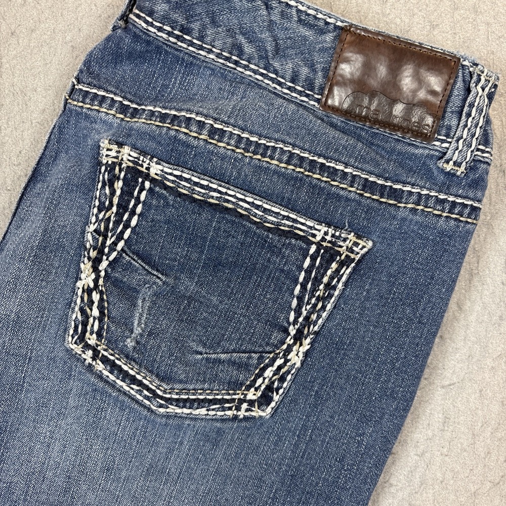 Maurices Women Jean Size 13/14 Medium Wash Straight Leg Stretch Denim Distressed